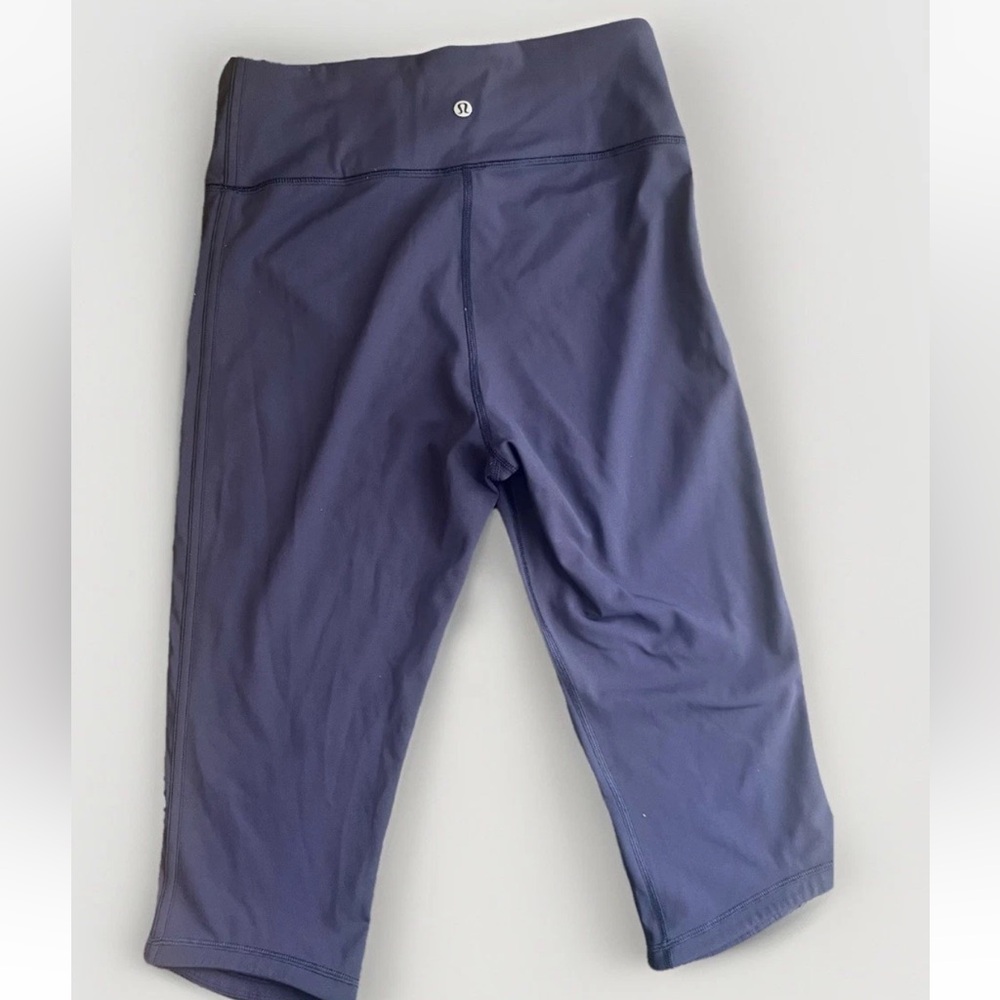Lululemon Navy Blue Cropped Leggings Womens Size 8